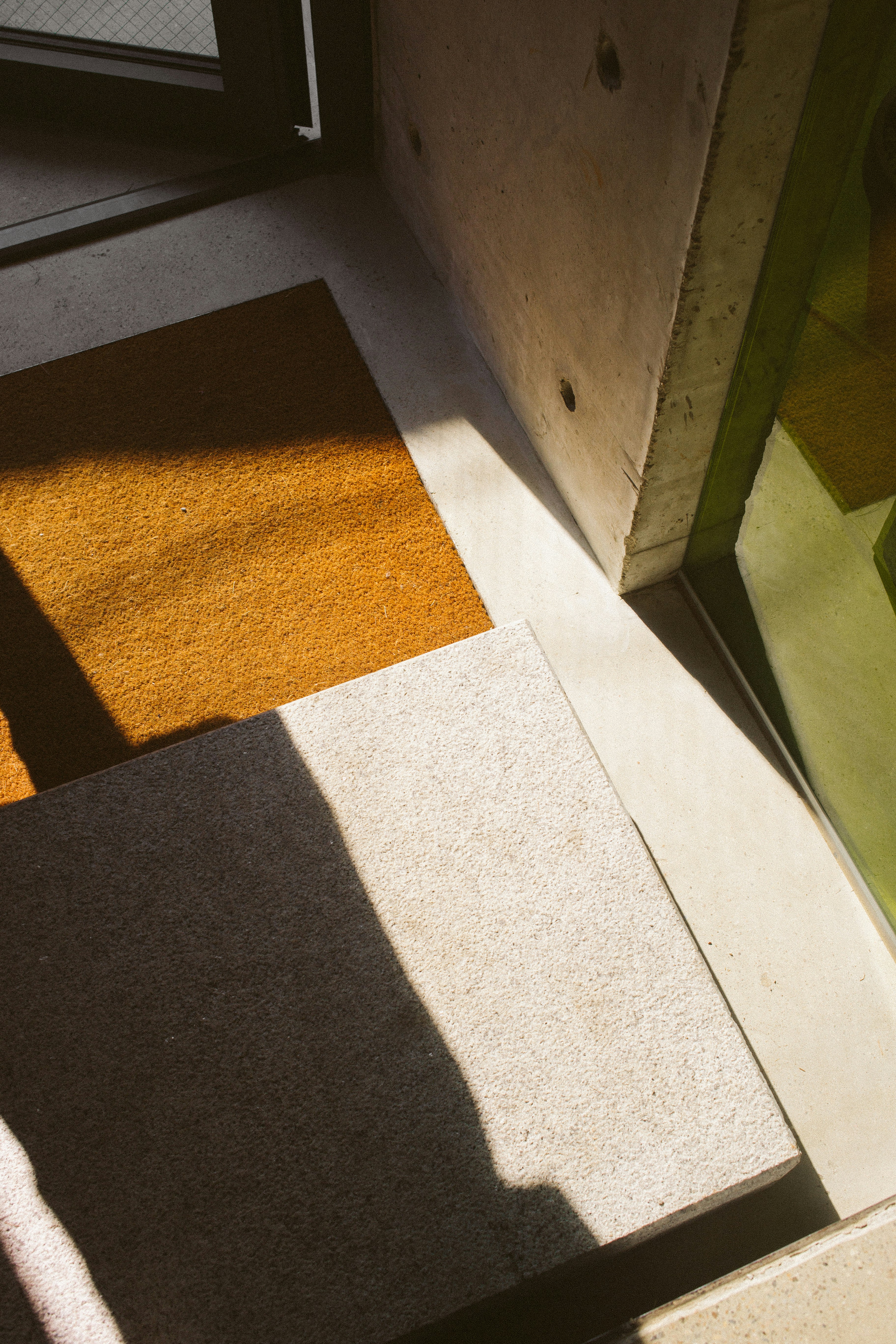charlesdeluvio-1nhNymKuUKs-unsplash